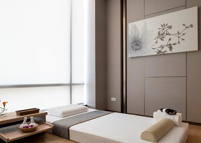 Carlton Sukhumvit 5*