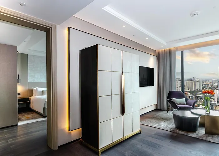 Carlton Sukhumvit 5*
