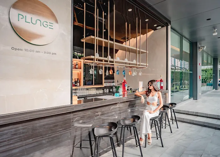 Carlton Sukhumvit 5*