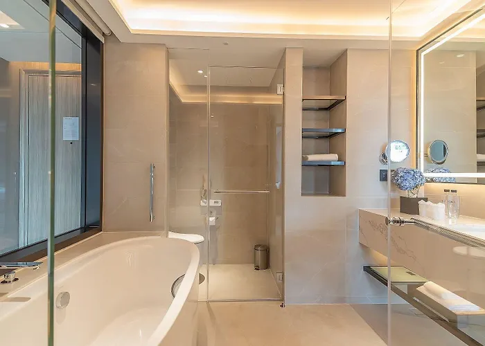 Carlton Sukhumvit 5*