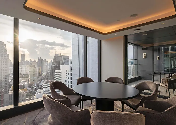 Carlton Sukhumvit 5*